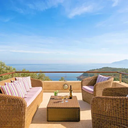 Kalyvia Beta Kalyvia, Private Infinity Pool & Sea Views *