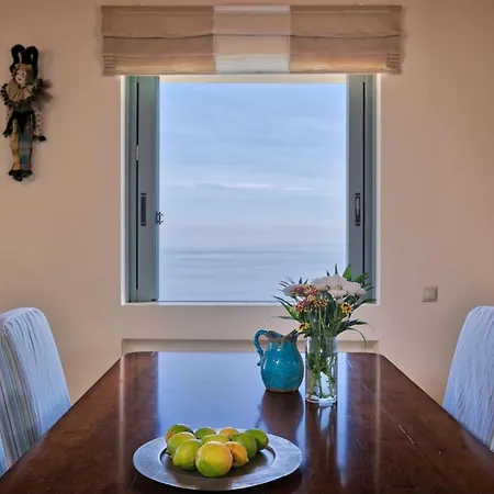 Kalyvia Beta Kalyvia, Private Infinity Pool & Sea Views Villa *